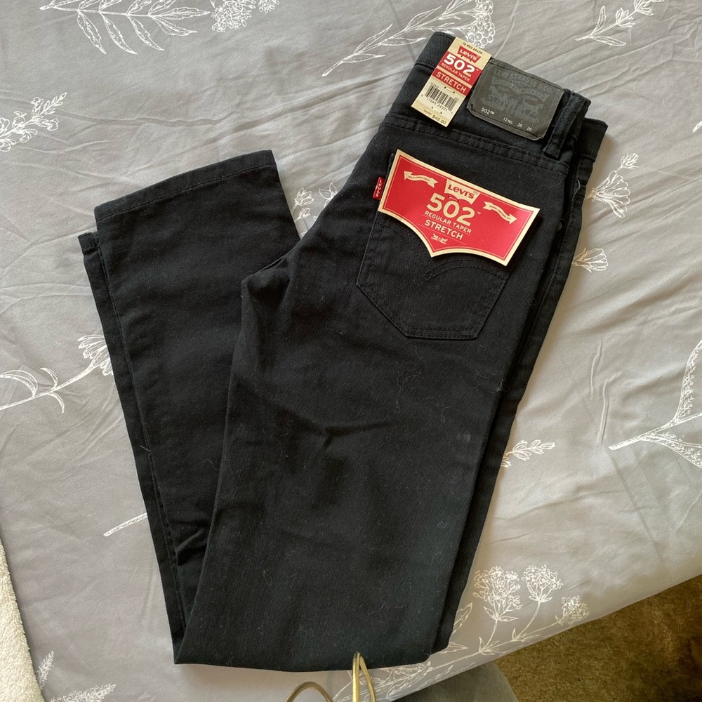 New with tags pair of jeans